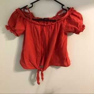 Off the shoulder crop top‼️
